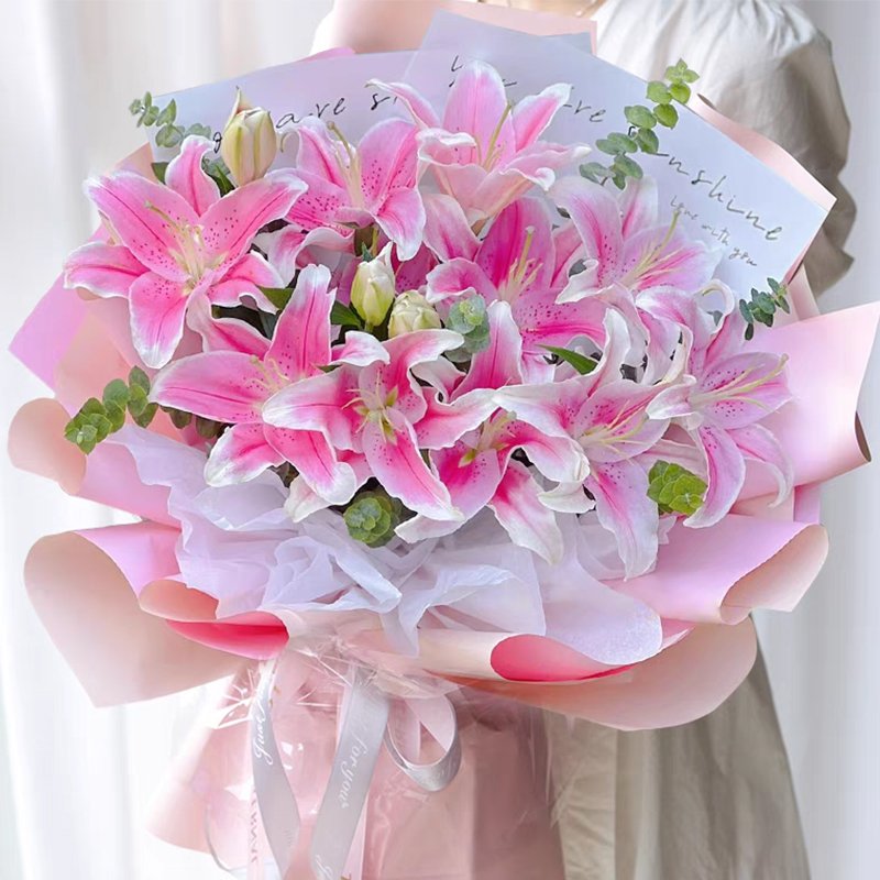 美好时光-6支多头粉百合，搭配尤加利叶间插